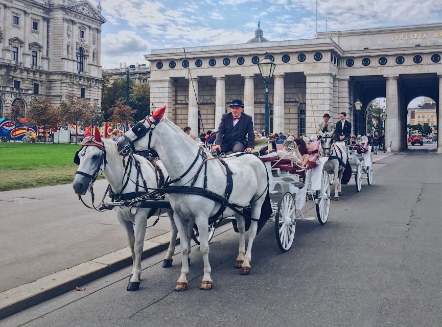 Vienna: 30-Minute Fiaker Ride in the Old Town - Price and Value: How $111 Per Group Makes Sense