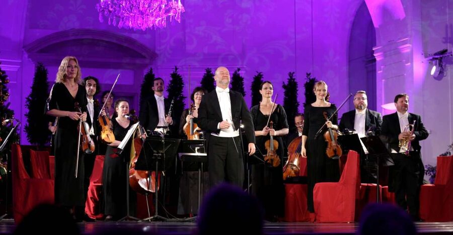 Vienna: After-Hours Schönbrunn Palace Entry & Concert Ticket - The Audio Tour Through Schönbrunn: 22 Rooms and a Short Time Window