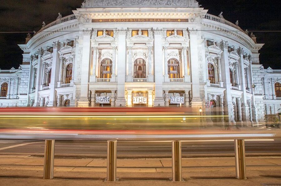 VIENNA AT NIGHT: PRIVATE PHOTO TOUR - The Included Pro Holiday Photo, and Why It’s More Useful Than You Think
