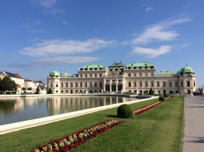 Vienna Belvedere for Kids and Parents: Art Tour with Tickets - Getting in fast: skip-the-line tickets at the Belvedere Palace