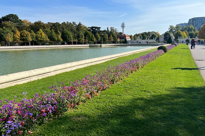 Vienna Belvedere Museum Private Walking Tour with Licensed Guide - The Kiss and why context changes what you notice