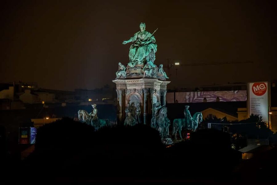 Vienna: Big Bus Evening Sightseeing Bus Tour with Live Guide - Price and value: what $41 buys you on a Vienna night