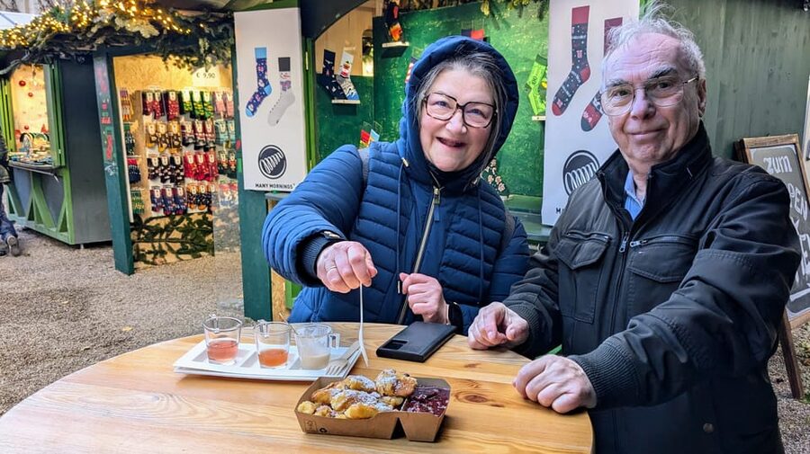 Vienna: Christmas Market Food and Drinks Tour - FAQ