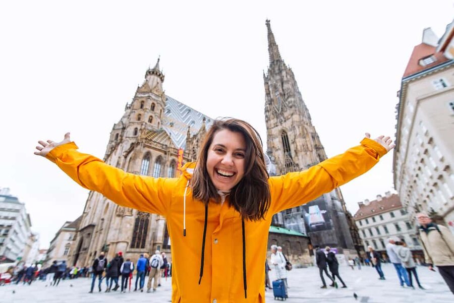 Vienna: Christmas Photoshoot with a Pro Photographer - Albertina Museum Terrace to Burggarten, From Grand Views to Relaxed Portraits