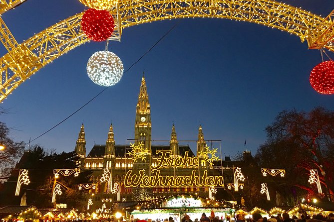 Vienna Christmas Tour - Meeting at Graben 13, then settling into a walking-friendly route