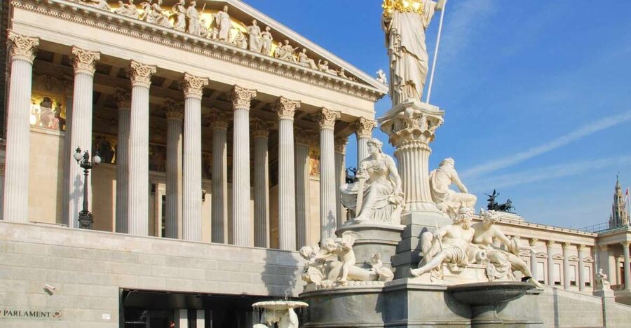 Vienna: City Center Guided Walking Tour - Maria-Theresien-Platz meetup, then instant orientation