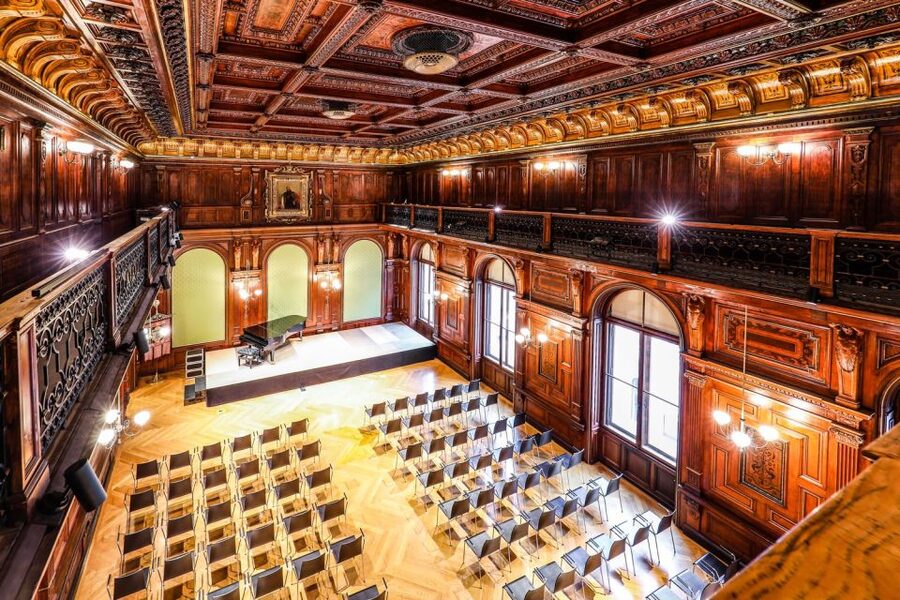 Vienna: Classical Concert at Eschenbach Palace - What the Program Really Feels Like: Waltz, Polish Energy, Opera Moments