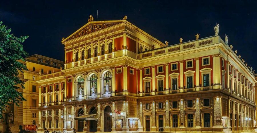 Vienna: Classical Concert in the World-Famous Musikverein - Why a Musikverein concert is such a Vienna move