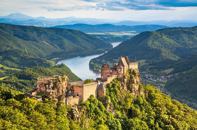 Vienna: Danube Valley Tour with Melk, Dürnstein with wine tasting and boat. - Wachau Valley by car, with terraced vineyards and castles