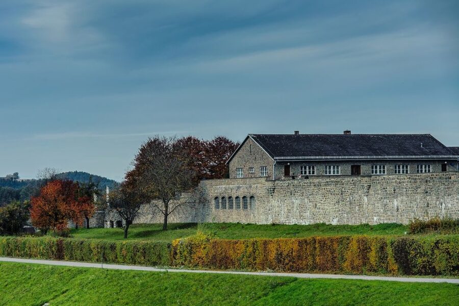 Vienna: Day Trip to Mauthausen Concentration Camp Memorial - Who should book this Mauthausen day trip from Vienna