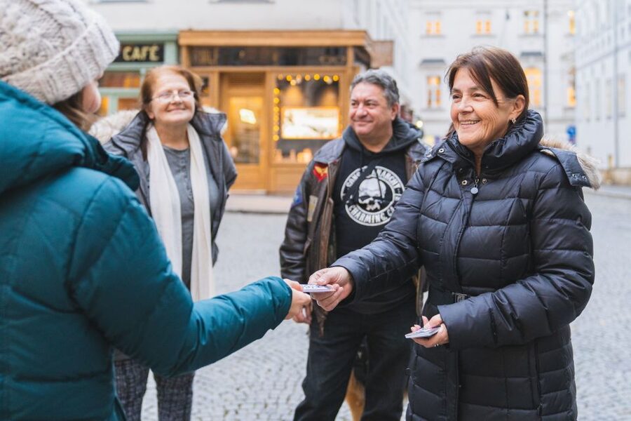 Vienna: Educational Walk Exploring Homelessness - Meeting at Bäckerstraße 18 by INIGO and what the 2-hour format means