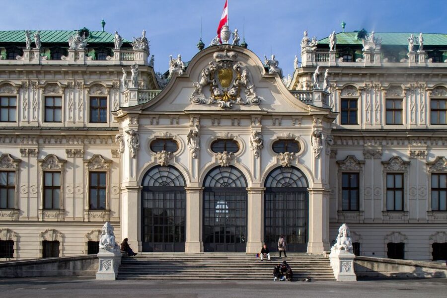 Vienna: Express Walk with a Local in 60 minutes - Key Things That Make This Vienna Walk Worth It