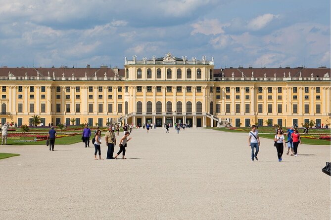 Vienna: Flex Ticket to Schonbrunn Palace, Sisi & Furniture Museum - Sisi Museum at the Hofburg: Elisabeth’s Life in the Right Place