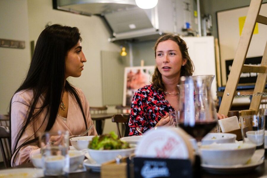 Vienna Food Tour: Dishes, Wine, Street Food & Culture - Wine, beer, and spritz: how the drinks fit the food