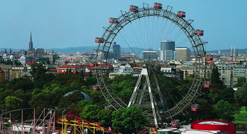 Vienna: Full-Day Private Tour including Schönbrunn Palace - Museumsquartier and Prater Park: where Vienna gets modern