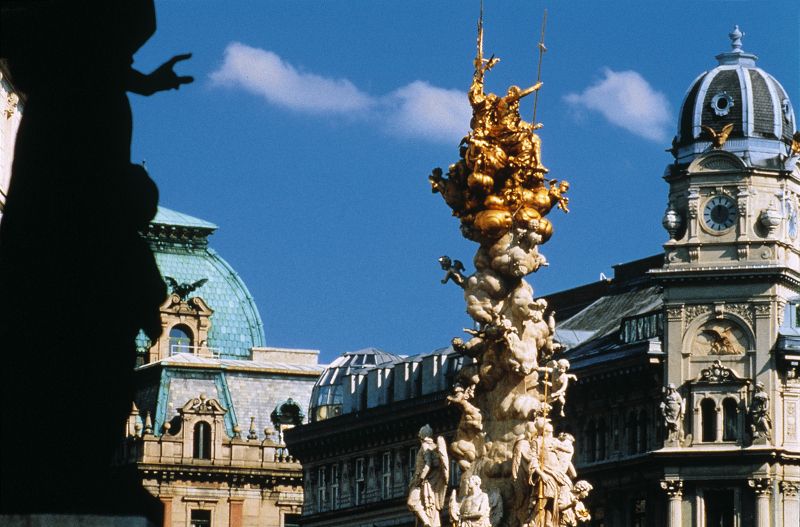Vienna: Full-Day Private Tour including Schönbrunn Palace - Price and value for a private day in Vienna
