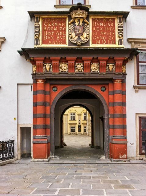 Vienna: Guided Walking Tour of City Center Highlights - Guide Quality Is the Real Upgrade: Alex, Sandra, Wolfgang, and More