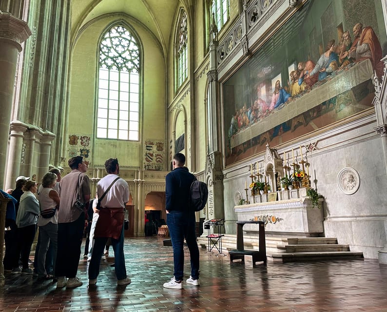 Vienna: Guided Walking Tour of City Highlights & Hidden Gems - Stop 1: Minoritenkirche and the Last Supper mosaic
