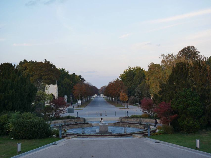 Vienna: Guided Walking Tour of the Central Cemetery - Key Highlights You Should Not Miss