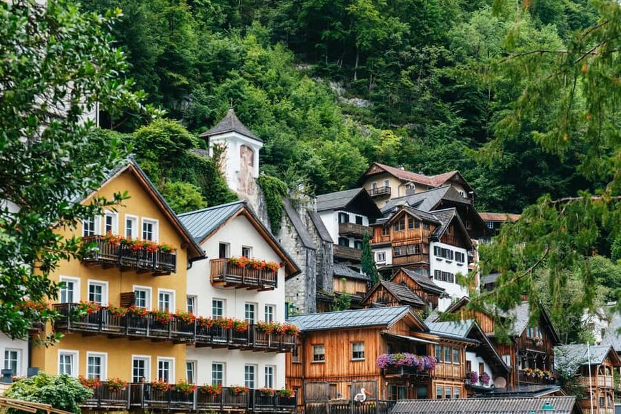Vienna: Hallstatt Day Trip with Boat Ride Option - The Coach Route: Strenberg and Landzeit Breaks Without Losing the Day