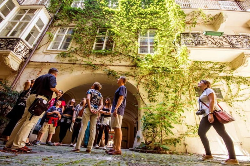 Vienna: Hidden Secrets and Local Stories Walking Tour - Starting in the right zone, then walking into the quiet streets