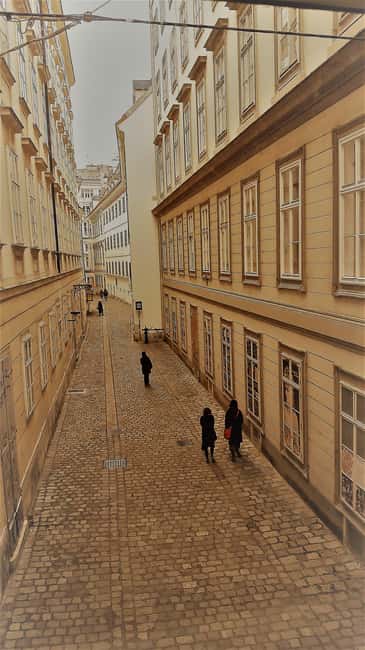 Vienna: historical tours with locals in the unknown City, - The Historic Center Route: How the Timeline Unfolds on Foot