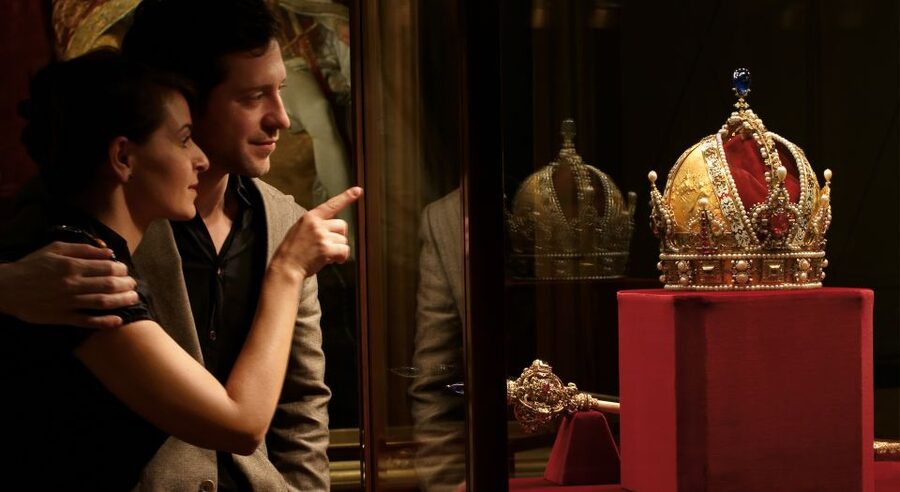 Vienna: Imperial Treasury in the Hofburg Palace - Legendary Relics: Holy Lance, Holy Grail, Unicorn Horn