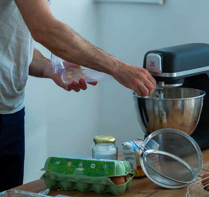 Vienna: Italian-Austrian Pastry Class – Pasticciotto & Drink - Who this class suits best, and who should skip it