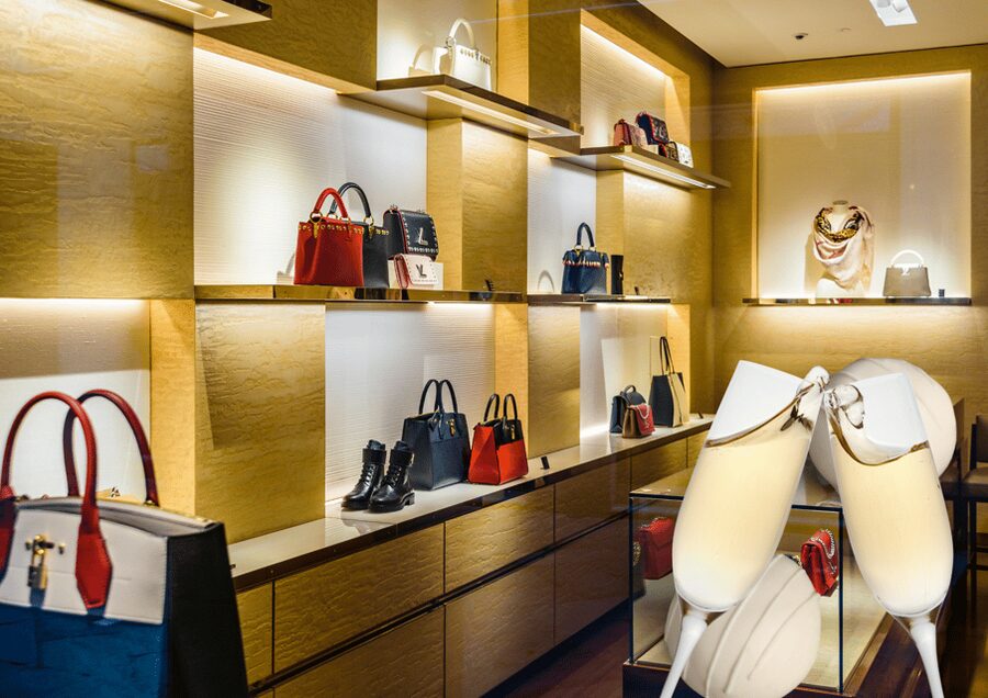 Vienna: Luxury Vintage Fashion Walking Tour - Otentiks Vienna inside the Marriott, plus those included welcome refreshments