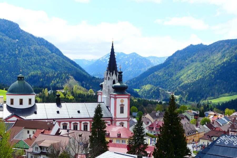 Vienna: Mariazell Basilica and Melk Abbey Private Tour - Lunch and breaks in Melk, without getting trapped by timing