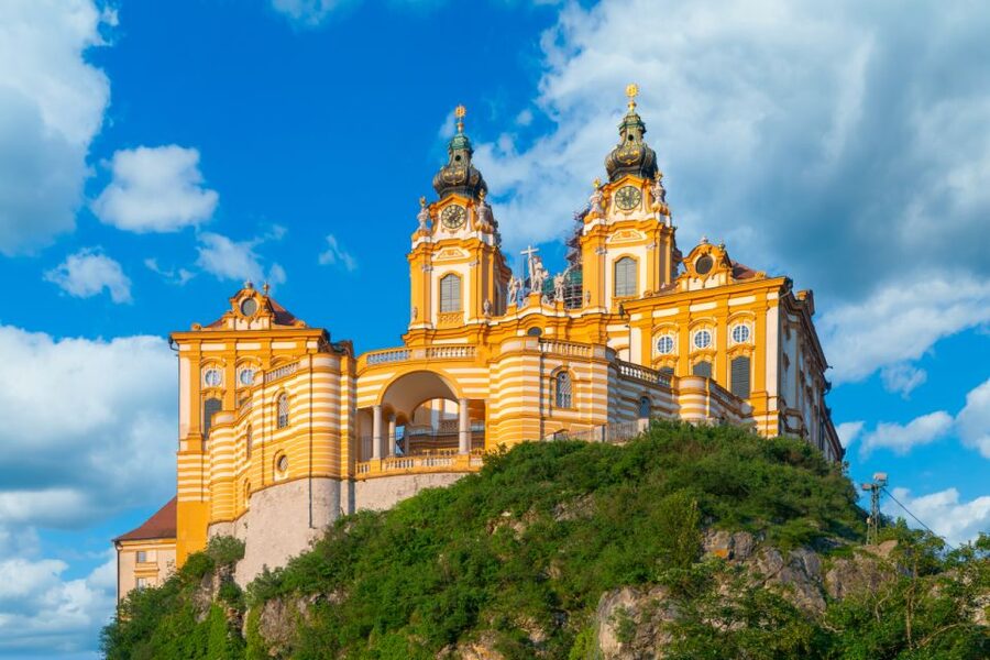 Vienna: Melk Abbey, Danube Valley Wachau Private Car Trip - The 11.5-hour Wachau wine tasting: two wines, one focused experience