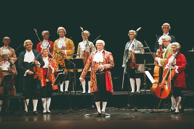 Vienna Mozart Concert in Historical Costumes at the Musikverein - Musikverein Golden Hall vs Brahms Hall: how the room changes the evening