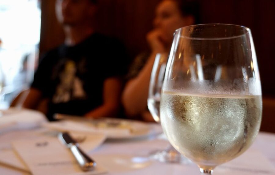 Vienna Nightlife Tour: Dinner, Drinks & Rooftop Bar - What is included for $187, and why it can feel good value