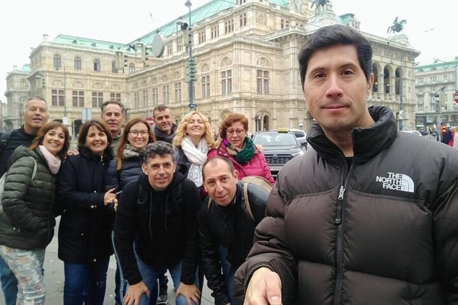 Vienna: Old Town Walking Tour with a Local Guide - What I’d pack and expect for a rain-ready old town walk