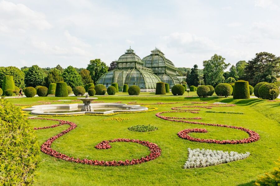 Vienna: Panorama Train Tickets to explore Schönbrunn Palace - Audio guide on board: language options and how to avoid getting stuck on German