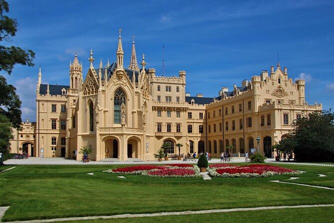Vienna-Prague One-Way Sightseeing Tour Bus - Quick hits before you go