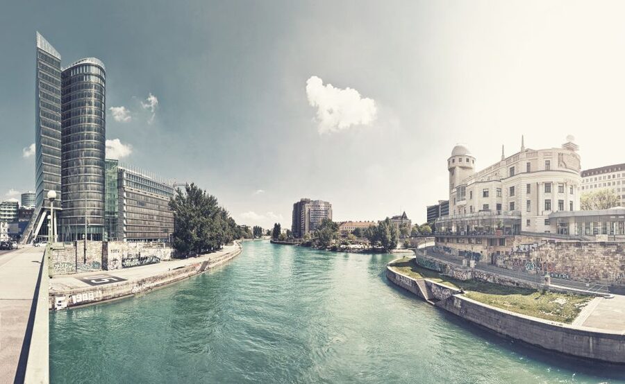 Vienna: Private 3-Hour City Highlights Van Tour - Key things to know before you go