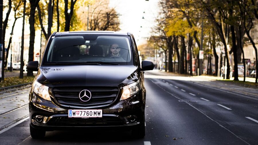 Vienna: Private 3-Hour City Highlights Van Tour - A 3-hour Vienna highlights ride that starts at your hotel