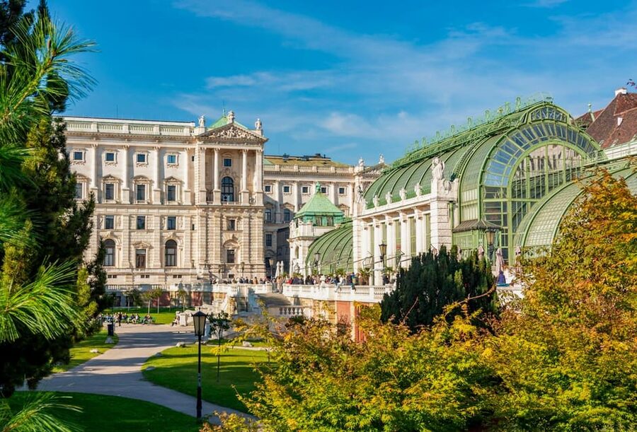 Vienna: Private Family Tour, City Highlights, Museum & Cake - Albertinaplatz and the Albertina area, great sightlines for short attention spans