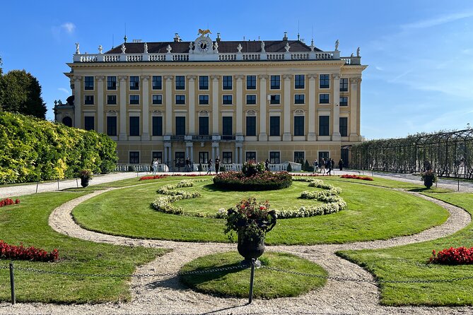 Vienna Private Schönbrunn Palace Tour, Extra Rooms and Gardens - Meeting point and the fast start that sets the tone