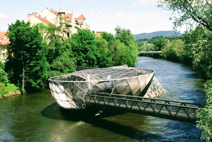Vienna: Private tour from Vienna to Graz - Pickup and the Welcome: Sparkling Wine and Mozartkugeln