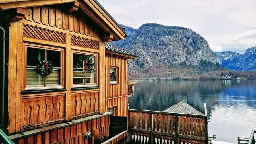 Vienna: Private tour from Vienna to Hallstatt and Salzburg - Salzburg self-guided: walking the Mozart city at your pace