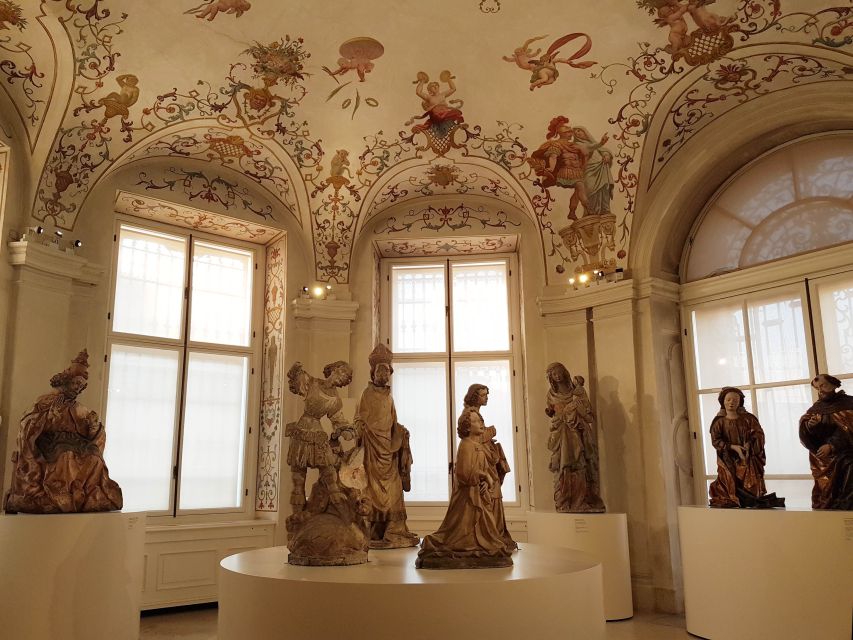 Vienna: Private Tour of Austrian Art in the Belvedere Palace - Klimt’s masterpieces: more than postcards