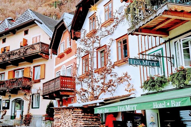 Vienna: Private tour to Hallstatt and Salzburg - Salzburg Altstadt for about 2 hours: making the most of Mozart city time