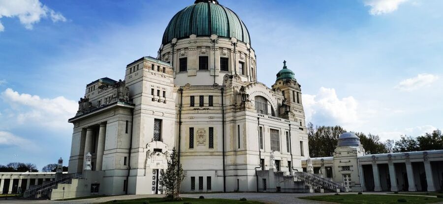 Vienna: Private Walking Tour of the Central Cemetery - Why Christian Pacic’s guide style hits so well
