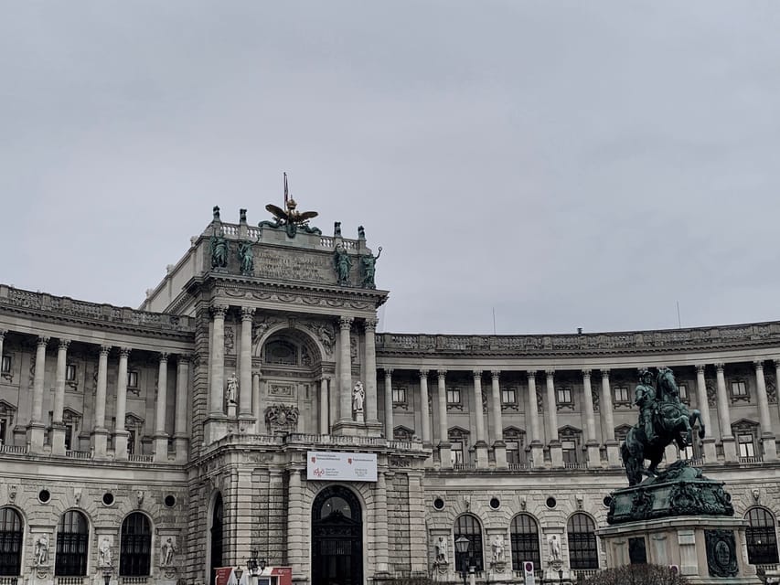 Vienna: Private World War II Walking Tour - Meeting Point and Walking Pace from the Memorial to St. Stephen’s