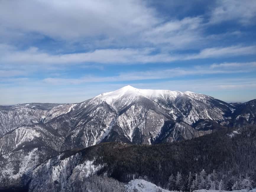 Vienna: Relaxed Alpine Snowshoe Experience Guide & Transfer - Your 3-hour Raxalm-Berggasthof hike, snowshoes and real views