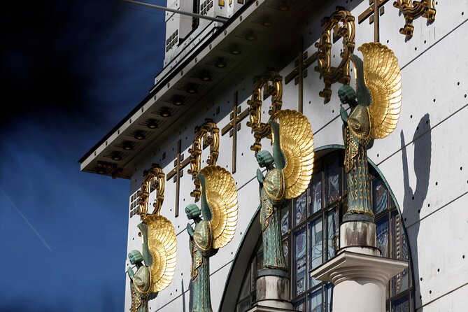 Vienna's Hills Private tour: Nature & Hidden Architectural Jewels - How the private-group format changes the feel of the day