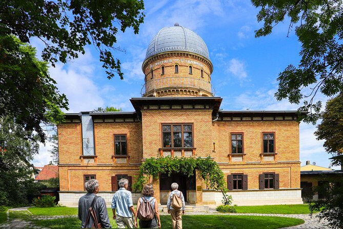 Vienna's Hills Private tour: Nature & Hidden Architectural Jewels - Kirche Am Steinhof: Otto Wagner’s Art Nouveau, with quiet breathing room
