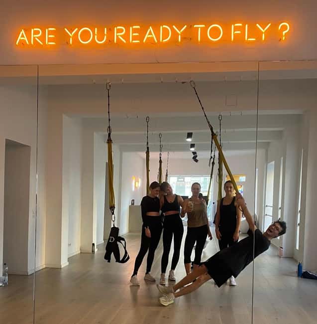 Vienna's Most Fun Workout: Bungee Fitness Training - First Steps in the Studio: Harness Fit, Safety Cues, and Coach Support